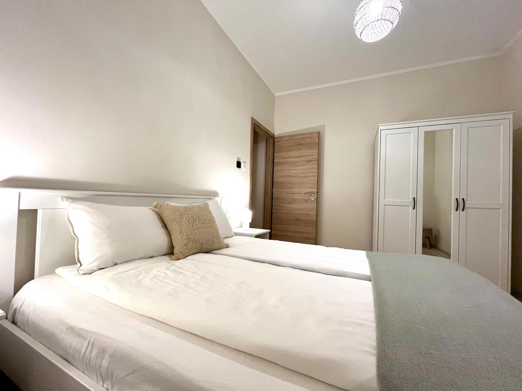 Voeroesmarty Apartmanhaz Makó Exterior foto